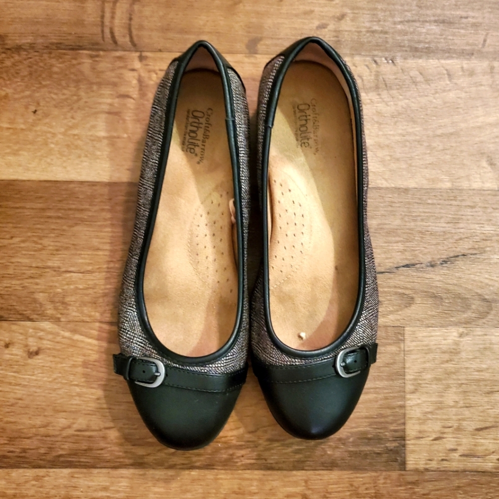 Craft and Borrow Ortholite Flats - Black and Grey with buckles - Size 8m